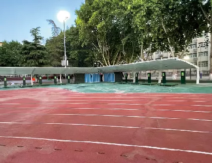 武警某工程大学